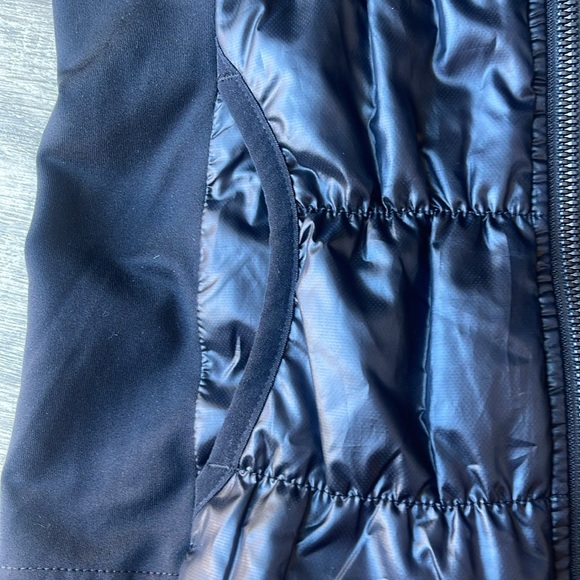 Zella Puffer Vest - Picture 3 of 4